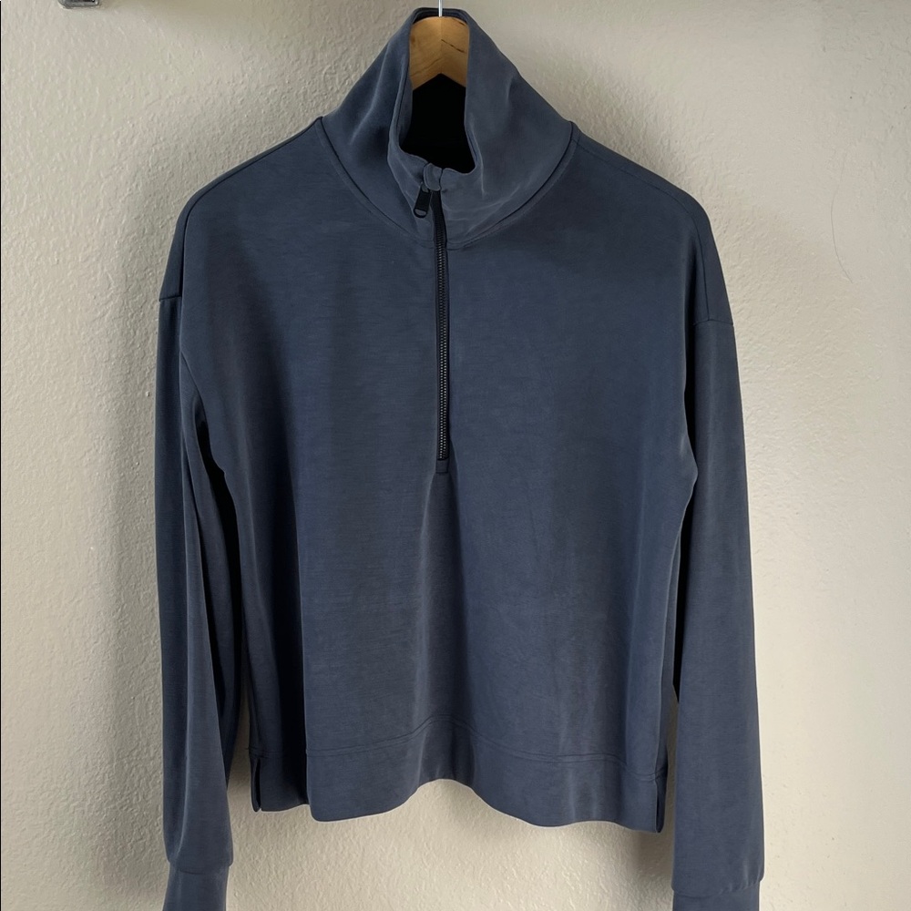 Athleta 1/2 zip Mock Neck Top Grey Size M